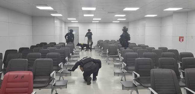 370명 발 묶인 제주공항  “공항에 폭발물 설치했다” 잡고 보니 수학여행 온 고등학생